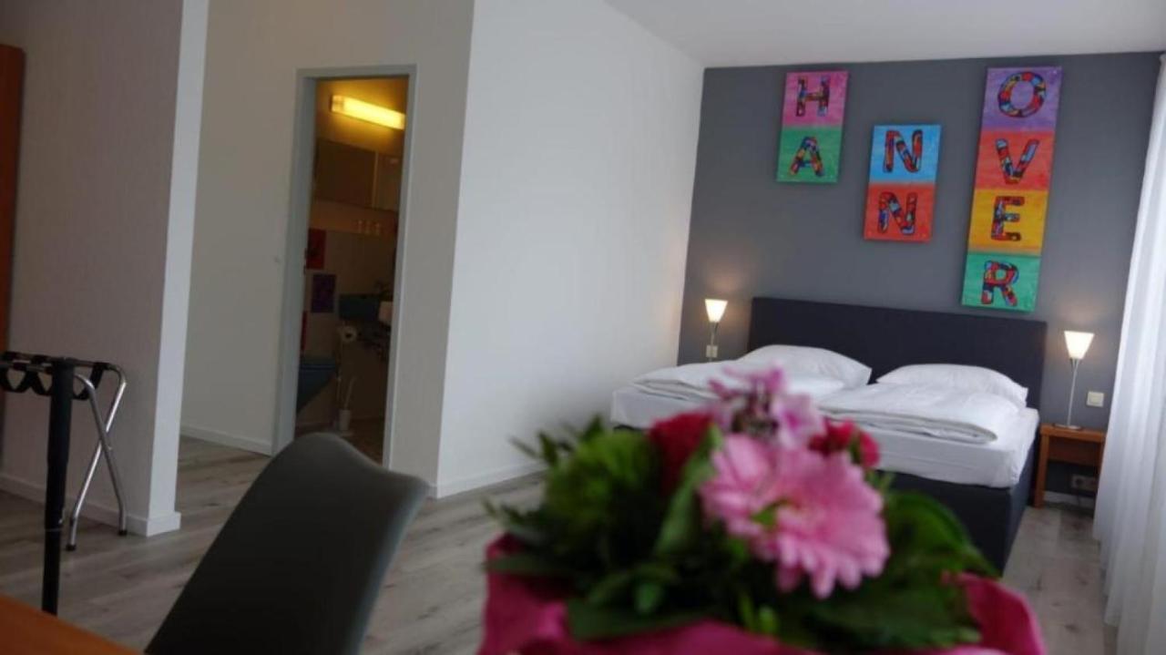Plaza Inn Hannover City Nord Exterior foto